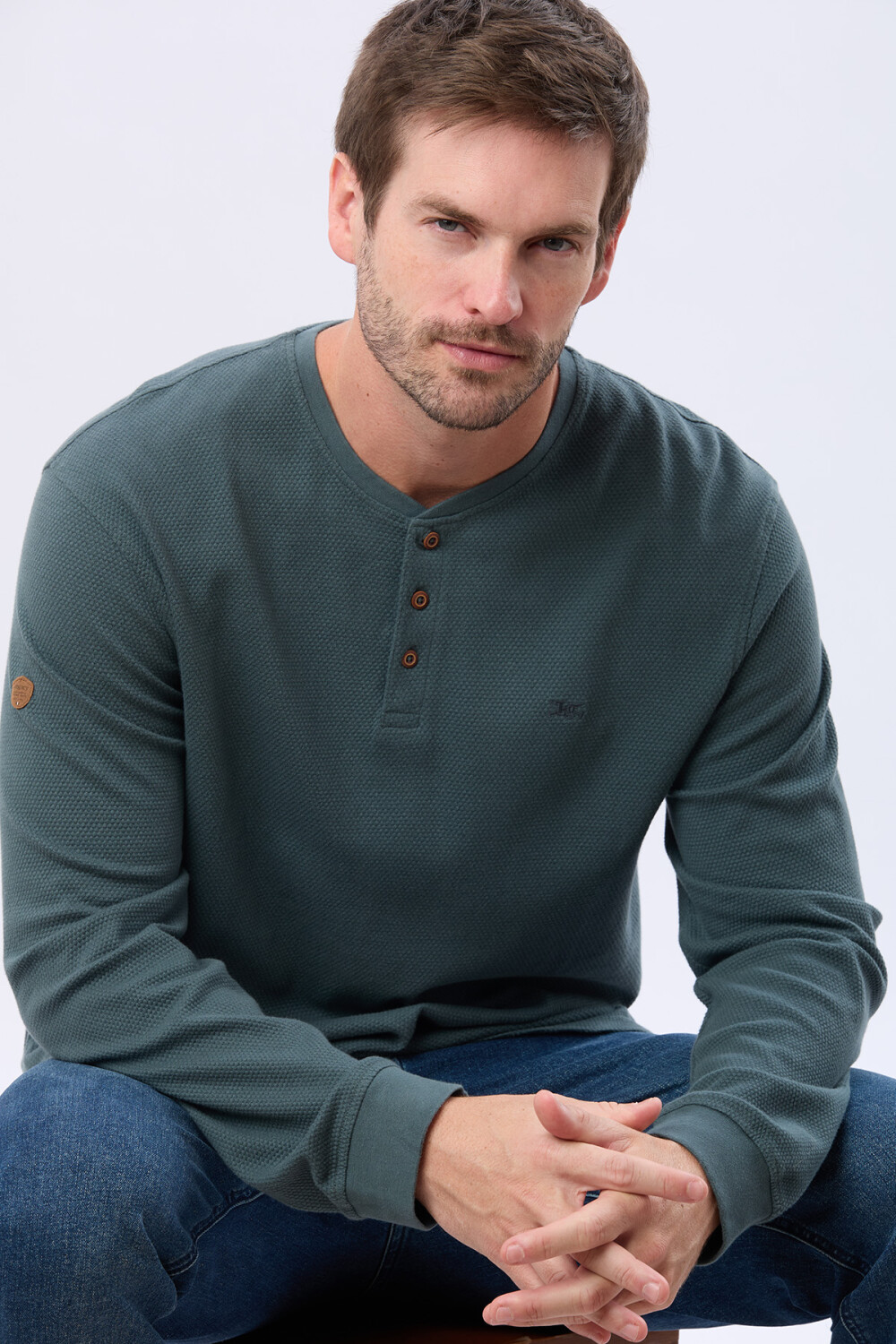 REMERA TEXTURADA DE ALGODÓN VERDE