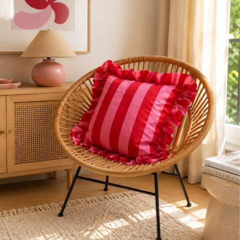 Funda Almohadón decorativo volados 45 x 45 cm Fucsia