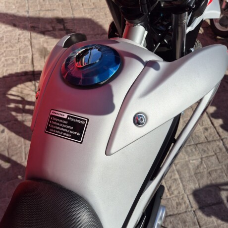 Yumbo SK125 II Gris