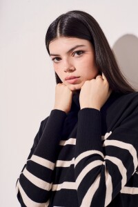 Polera Rayada Negro