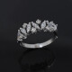 Anillo en oro 18k blanco con hermosos brillantes Anillo en oro 18k blanco con hermosos brillantes