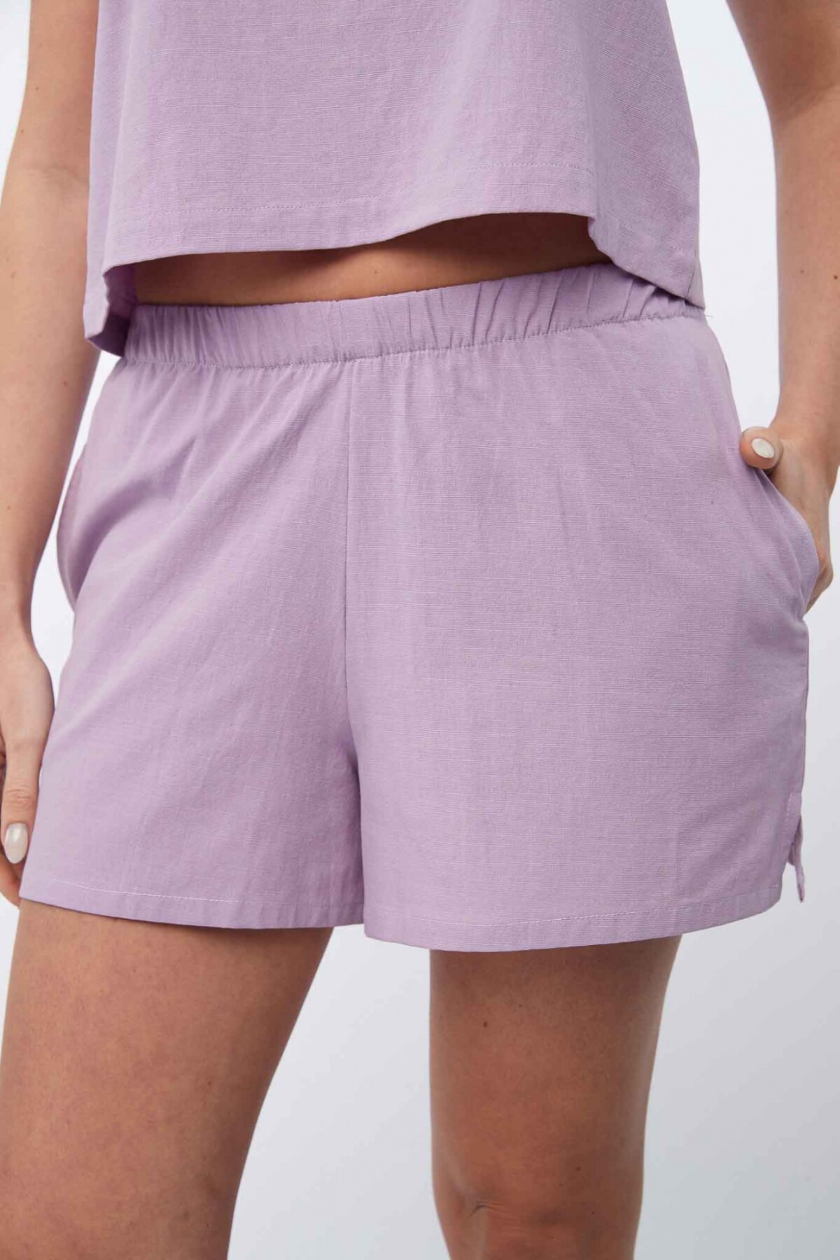 Short Sun Lila