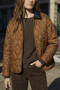 Campera Capitoneada Flores Chocolate