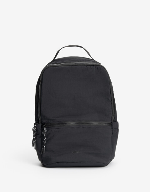 Mochilas Urbanas Nylon Mochila Con Bolsillo Delantero Y Laterales. - Negro