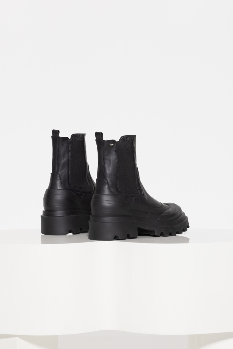 BOTA OLIVIA Negro