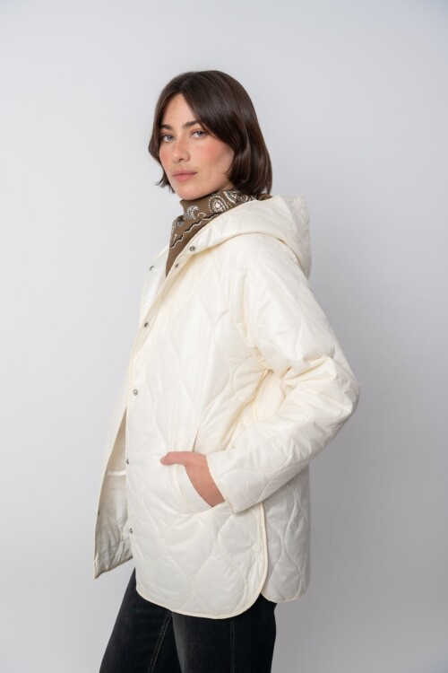 Campera con capucha Panna