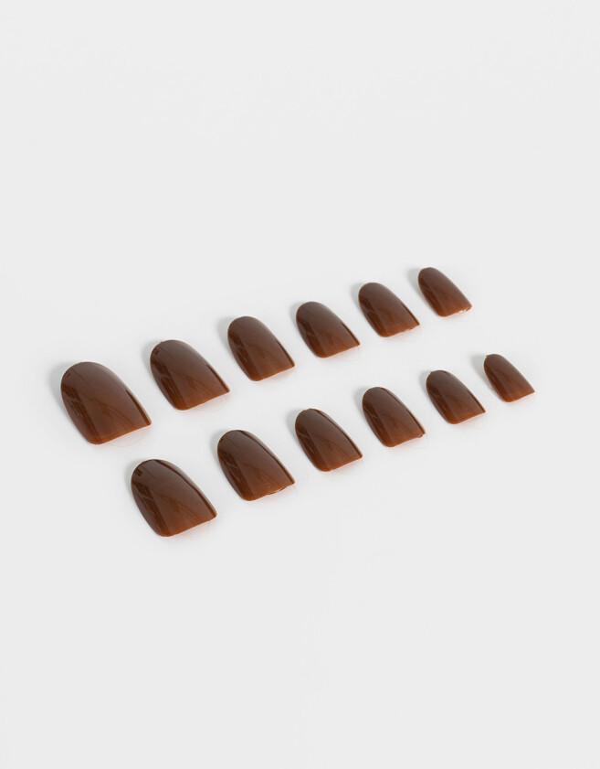 Nail Art Uñas Postizas Efecto Gelly, Súper Suaves, Cómodas Y Flexibles. De Larga Duración. Almendradas - Marron Chocolate