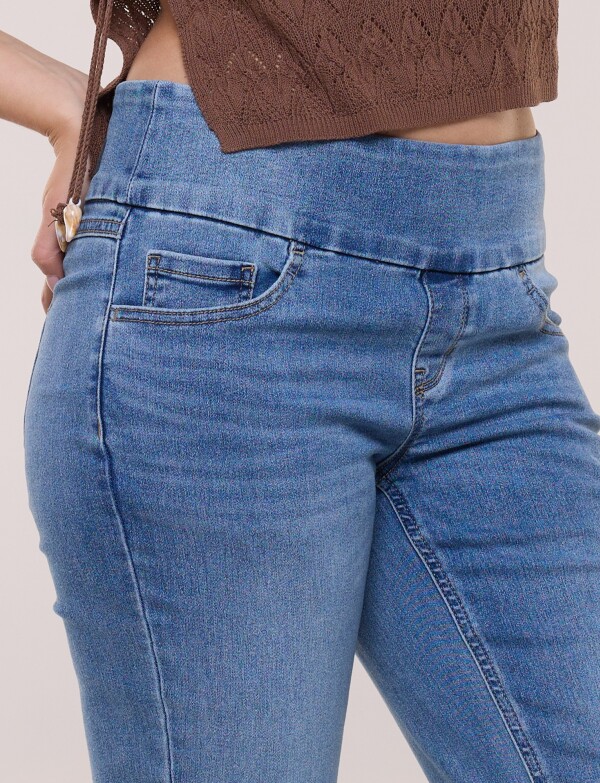Capri Con Cintura Faja JEAN CLARO