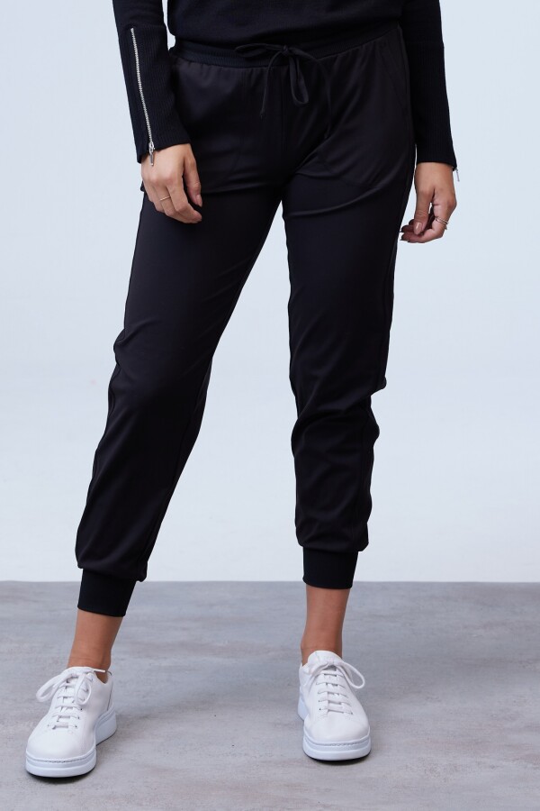 Pantalón Jogger NEGRO