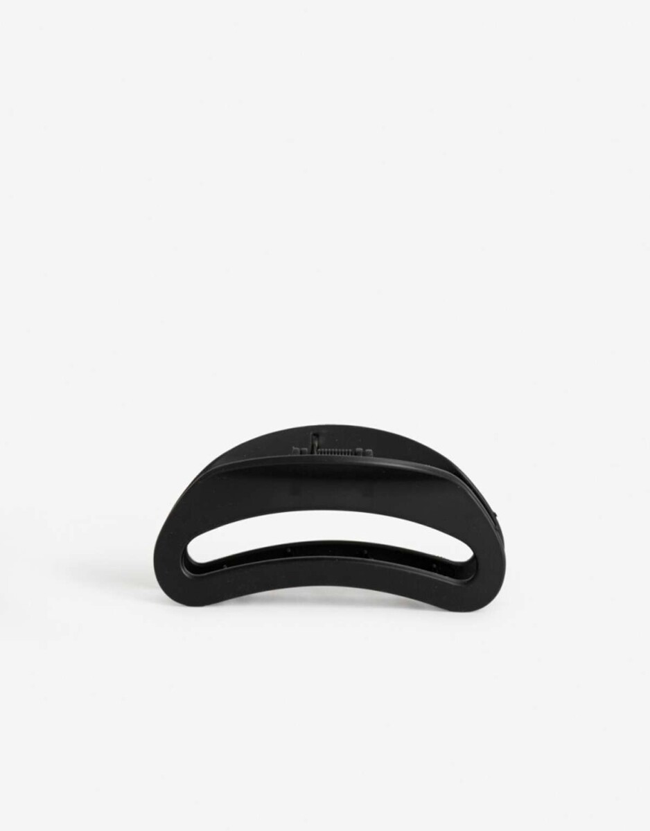 Broche Acrílico Calado - Negro 