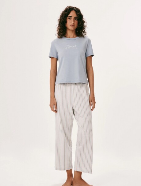 PIJAMA CON PANTALÓN LARGO CELESTE