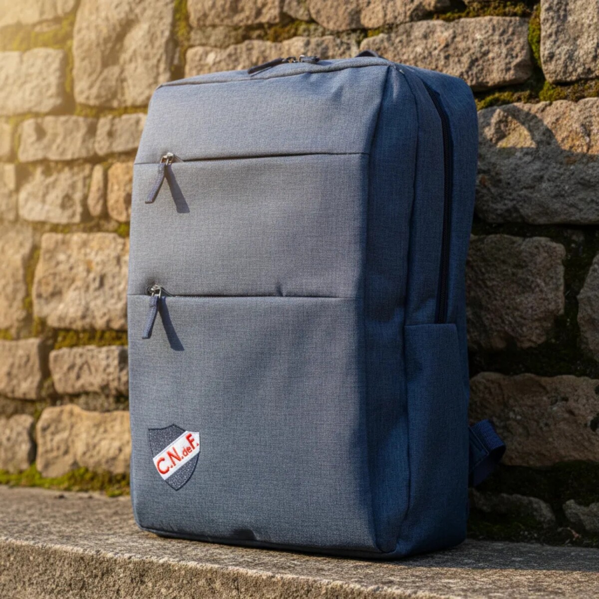 Mochila de Nacional con Escudo Cocido en Poliéster - Azul Marino 