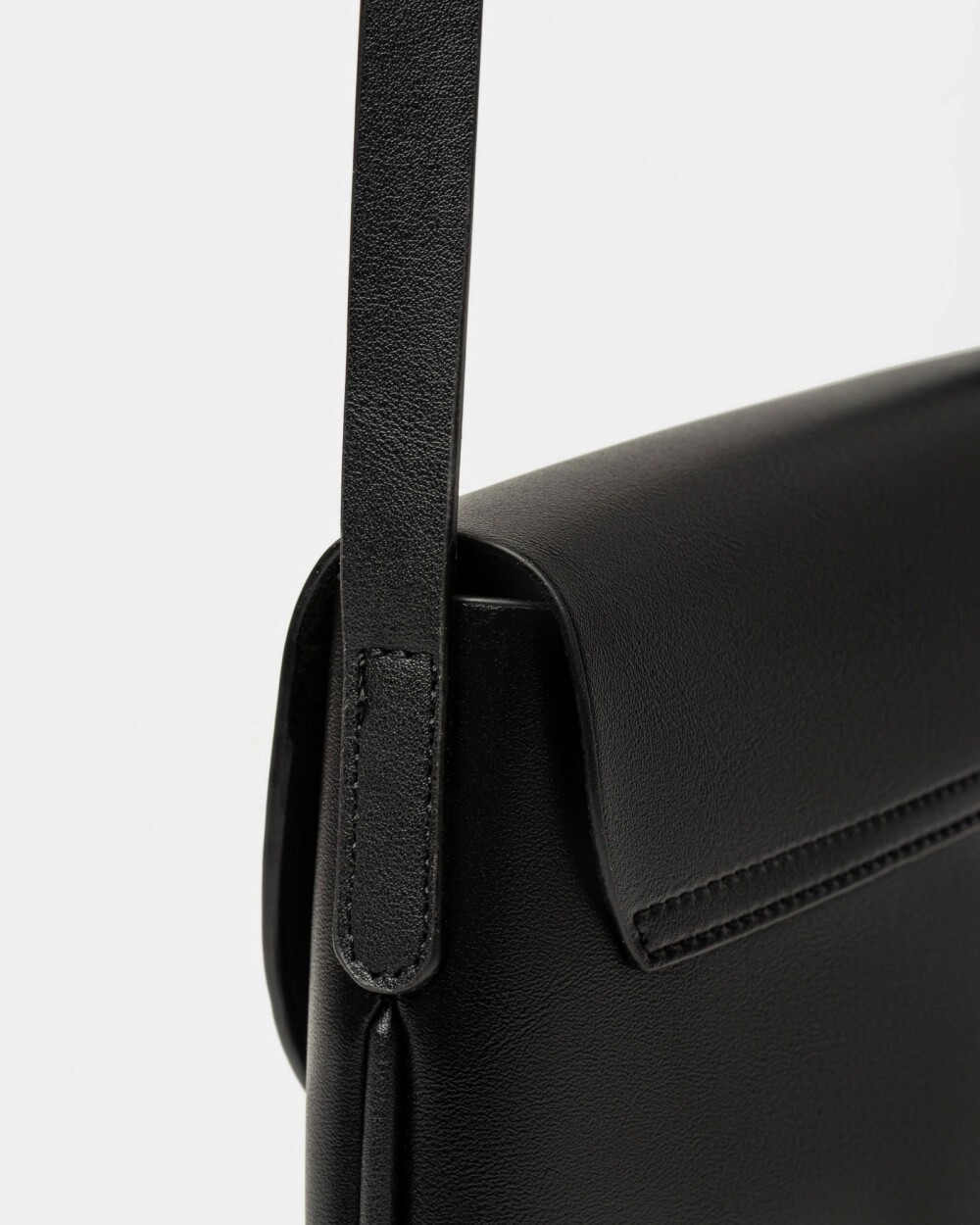 Mini Bag Mod en efecto cuero liso Negro