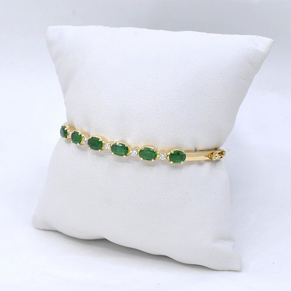Pulsera En Oro 18K Con Brillantes Y Esmeraldas Pulsera En Oro 18K Con Brillantes Y Esmeraldas