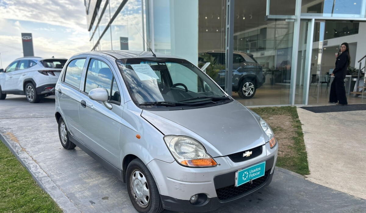 Chevrolet Spark 1.0 LS - 2013 Chevrolet Spark 1.0 LS - 2013