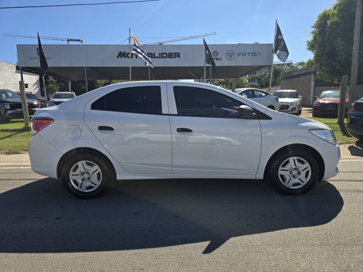 Chevrolet Prisma Joy 1.0 Extra Full| Permuta / Financia Chevrolet Prisma Joy 1.0 Extra Full| Permuta / Financia