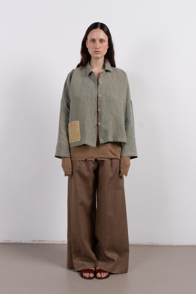 CAMISA CON DETALLE Verde