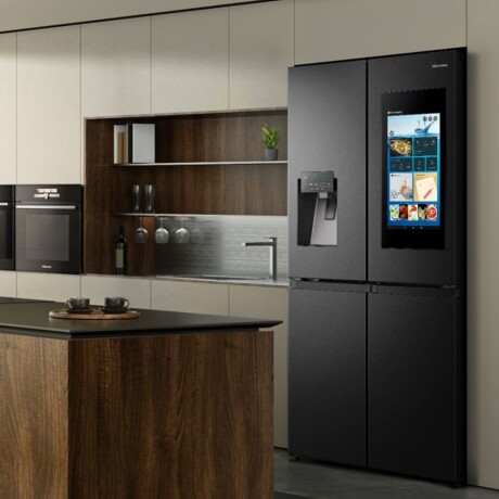 Heladera 4 Puertas Inverter con Smart Screen Negra Hisense RQ697HB Heladera 4 Puertas Inverter con Smart Screen Negra Hisense RQ697HB