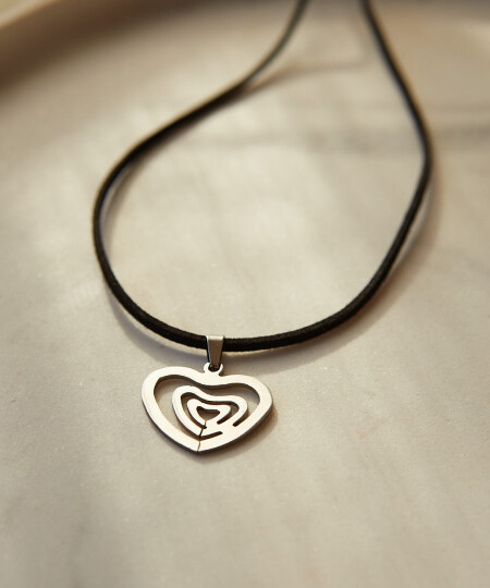 COLLAR LOVE ME MORE COLLAR LOVE ME MORE