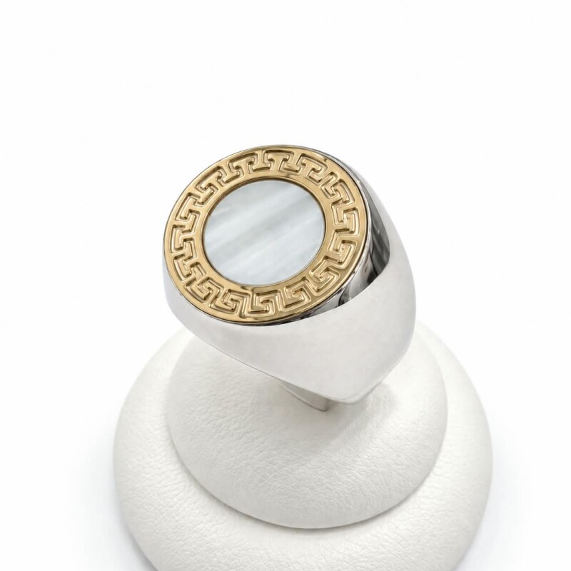 Anillo con nacar y guarda griega Anillo con nacar y guarda griega