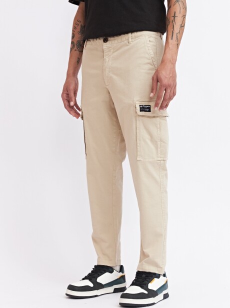PANTALÓN DARÍO BEIGE