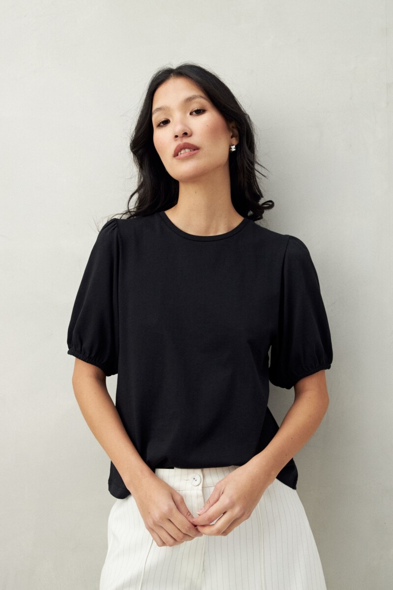 REMERA VELORA Negro