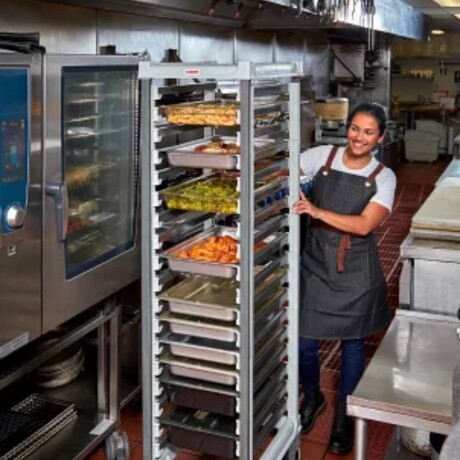 Carro Gavillar GN 1/1 de 18 Bandejas Carro Gavillar GN 1/1 de 18 Bandejas