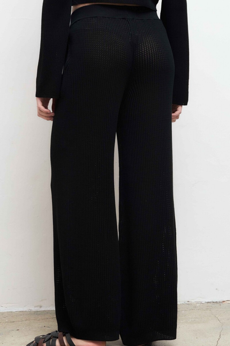 Azan Black
