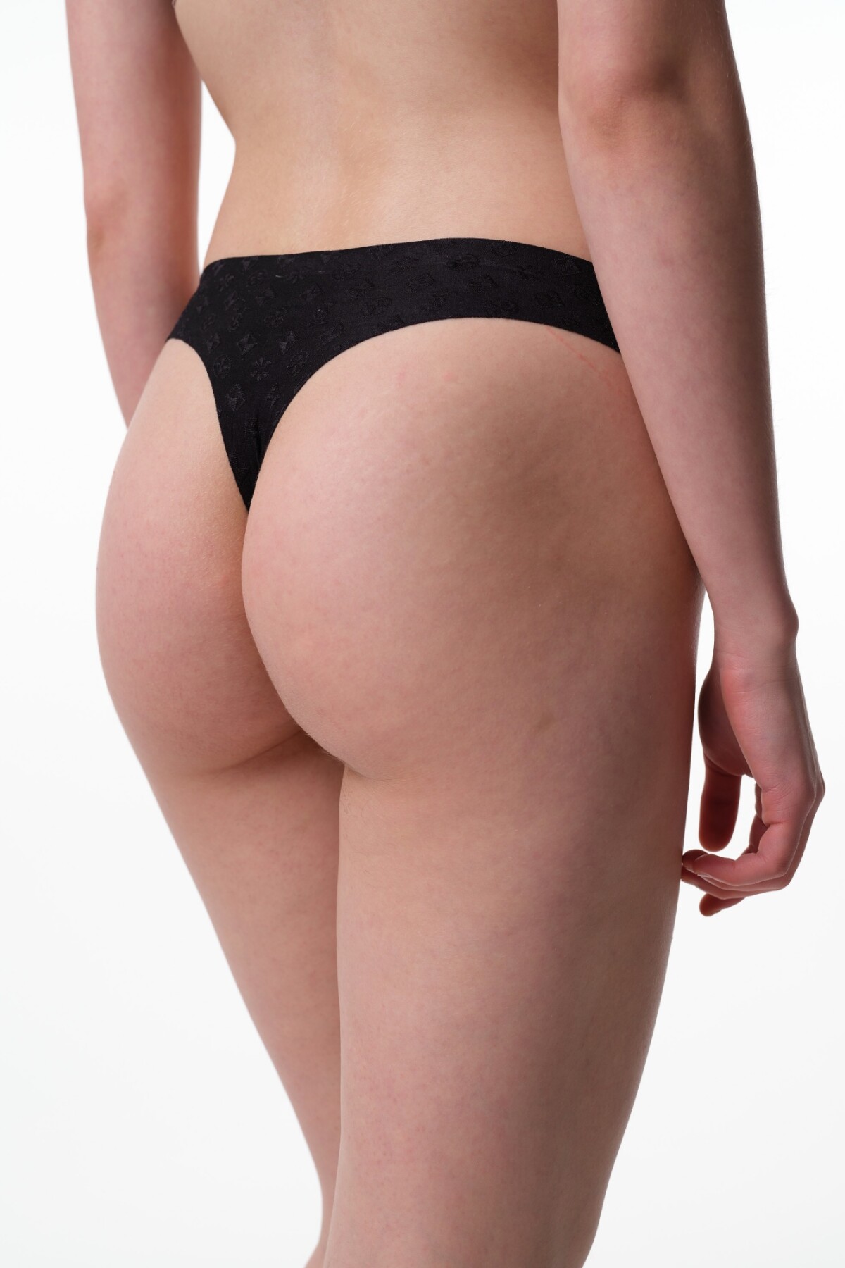 Colaless Charo Negro