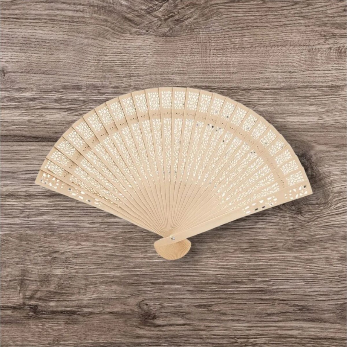 ABANICO DE SANDALO 20CM 