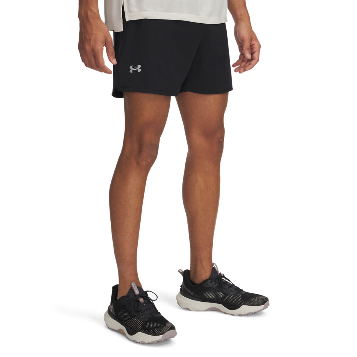 UA TRAIL RUN LAUNCH SHORTS-BRN - BLK-001 