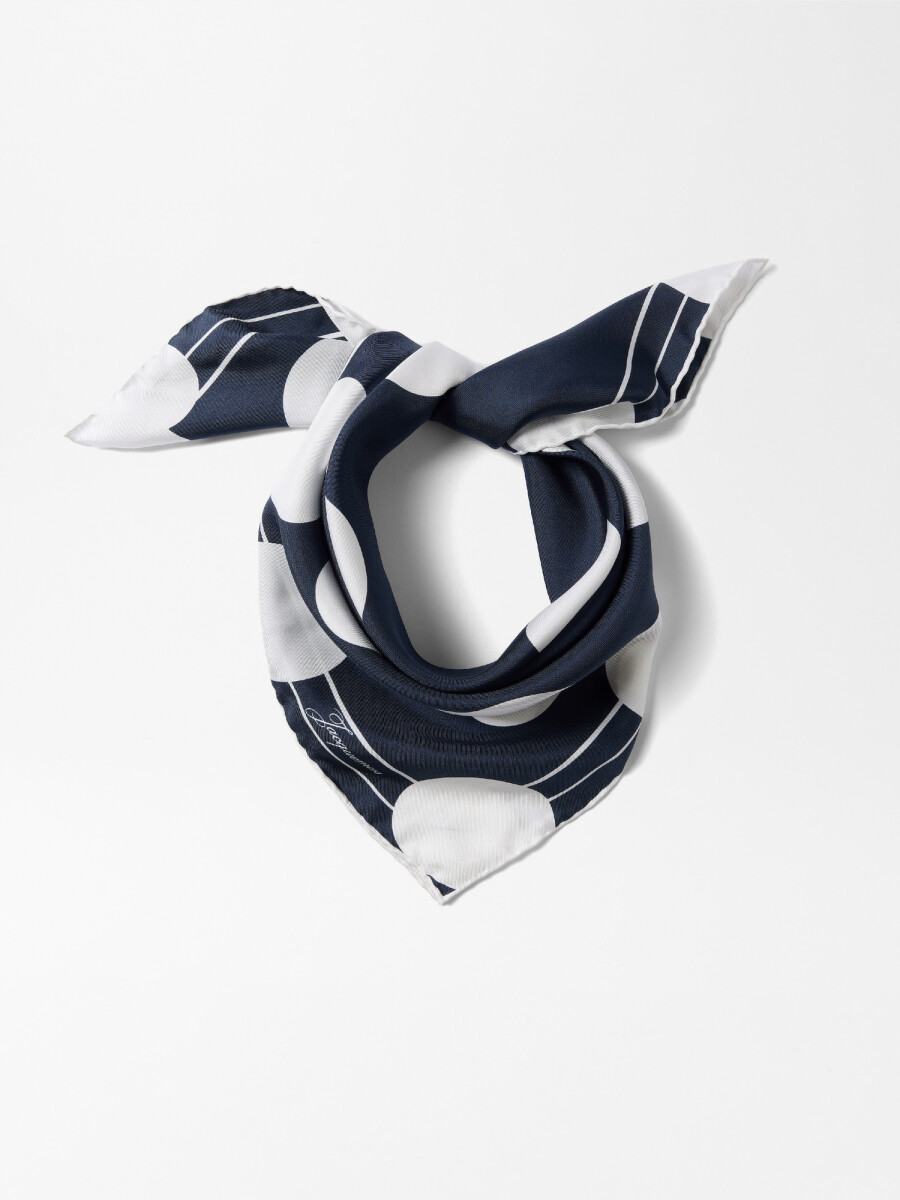 LE FOULARD COEUR 