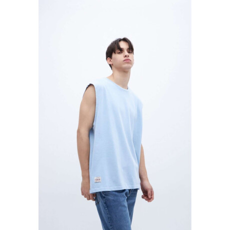 Musculosa Poe Celeste