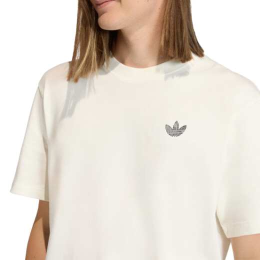 Remera Adidas Flag Gfx - Blanco Remera Adidas Flag Gfx - Blanco