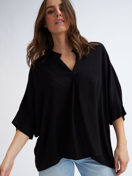 Blusa escote en v Negro