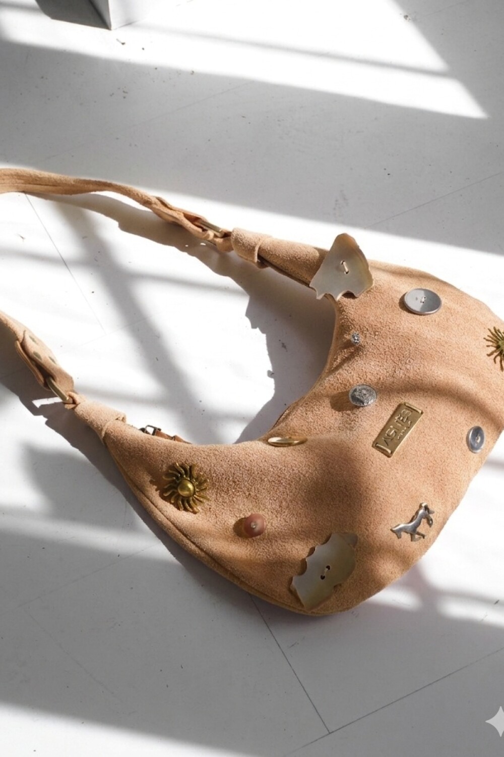 Deleite Multi Tachas Bag Beige