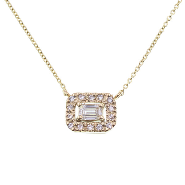 Colgante Fernanda H. en oro amarillo 18k con brillantes, incluye cadena. Colgante Fernanda H. en oro amarillo 18k con brillantes, incluye cadena.