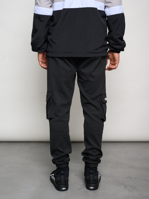 PANTALÓN CARGO PULSE Umbro Hombre 002