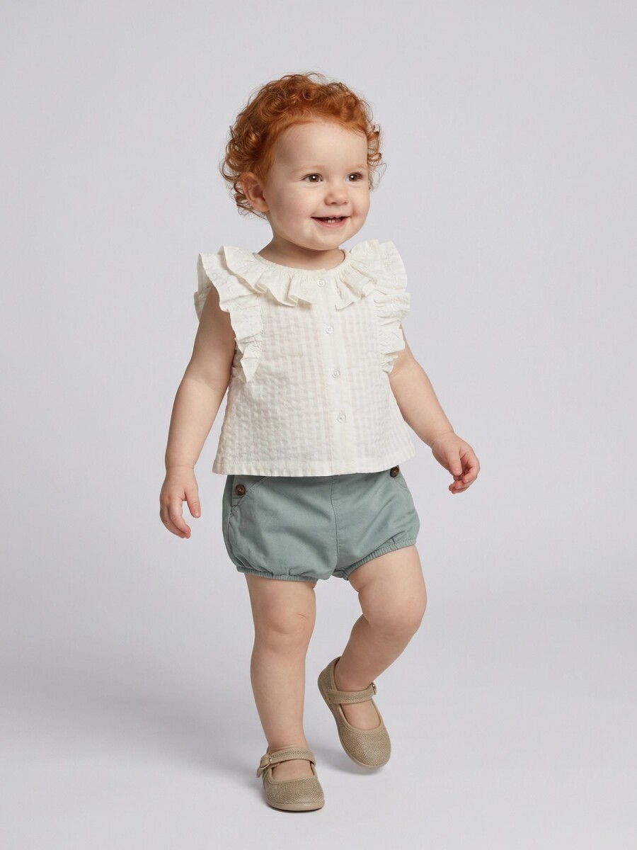 Camisa Con Cuello Y Manga Corta Con Caida Piedra
