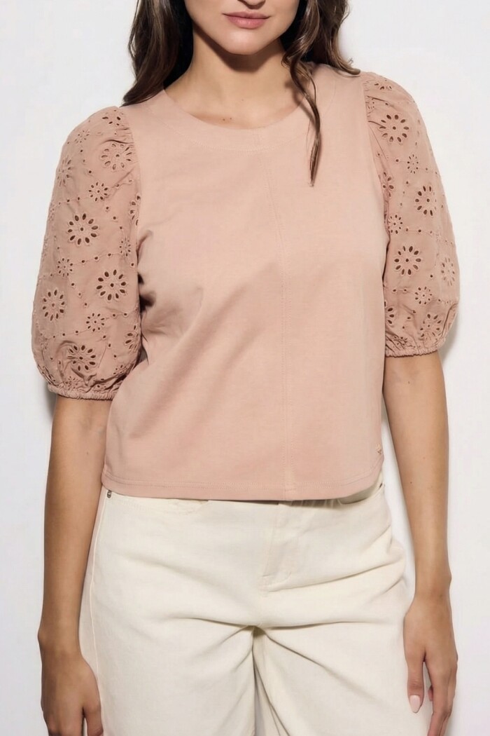 Remera Manga Globo Broderie Rosa