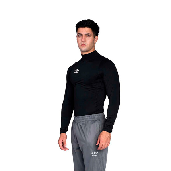 Remera Umbro Térmica de Hombre - 262538UO Negro