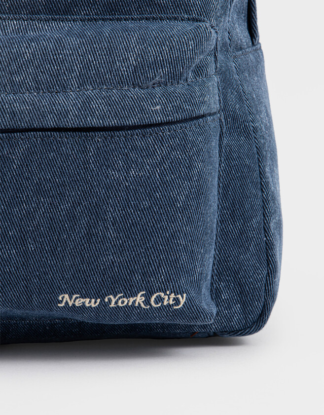 Mochilas Urbanas Mochila Denim Con Charms - Azul Gastado