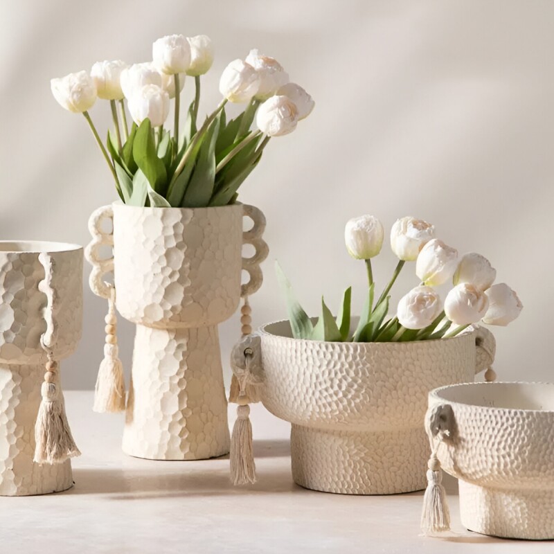 MACETA C/BORLAS 20x14x27CM CEMENTO MACETA C/BORLAS 20x14x27CM CEMENTO