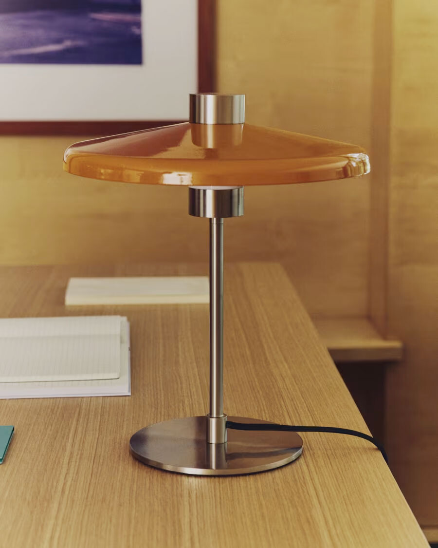 Lámpara de mesa Nuvira de acero cepillado gris claro y pantalla naranja