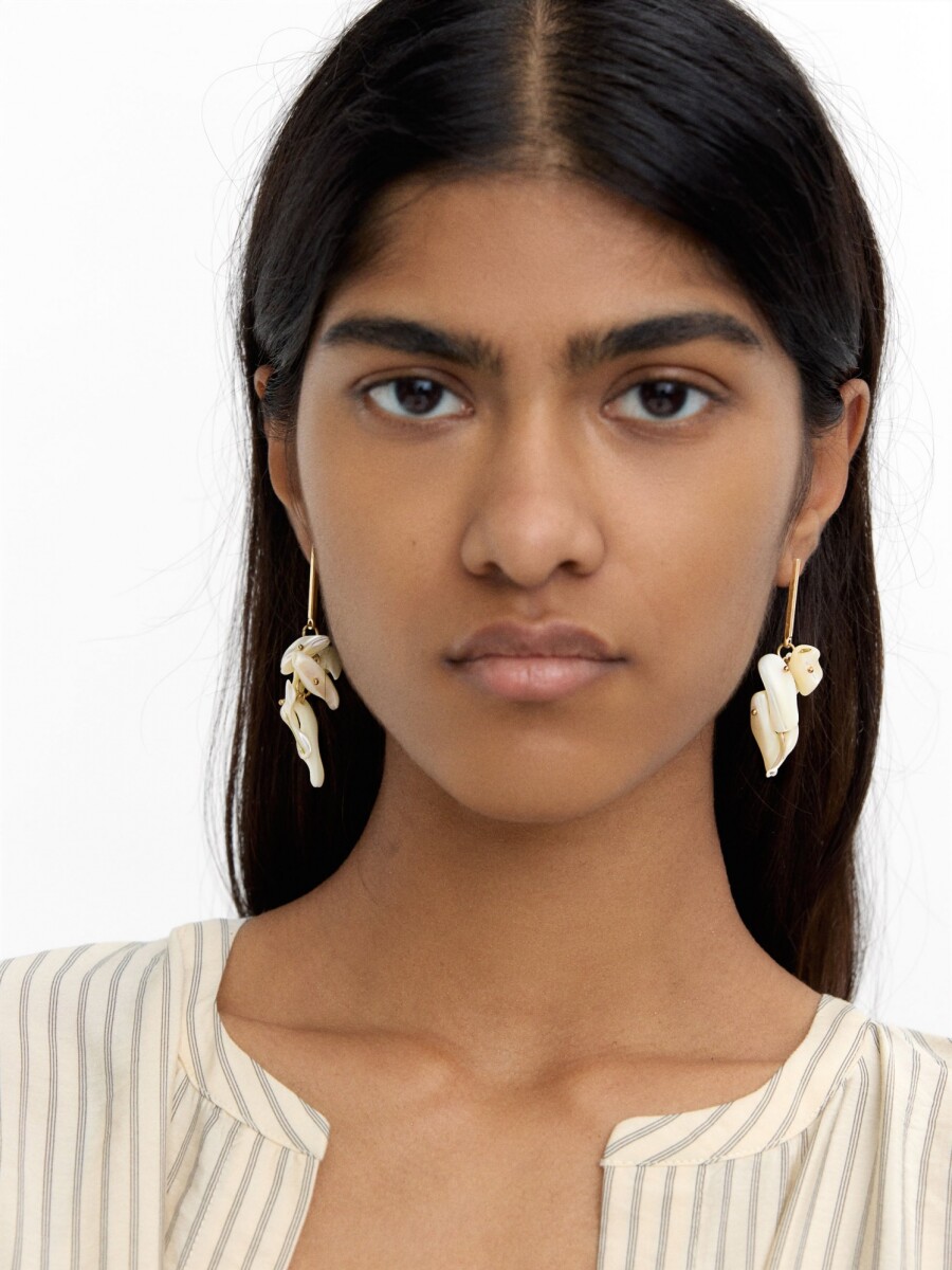 Pendientes Largos Con Conchas blanco