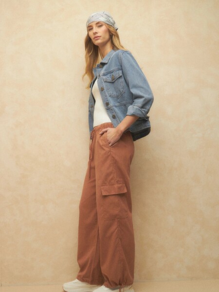 PANTALON ALLIE DAYLIGHT CANELA