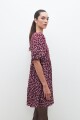 Vestido midi estampa floral bordo