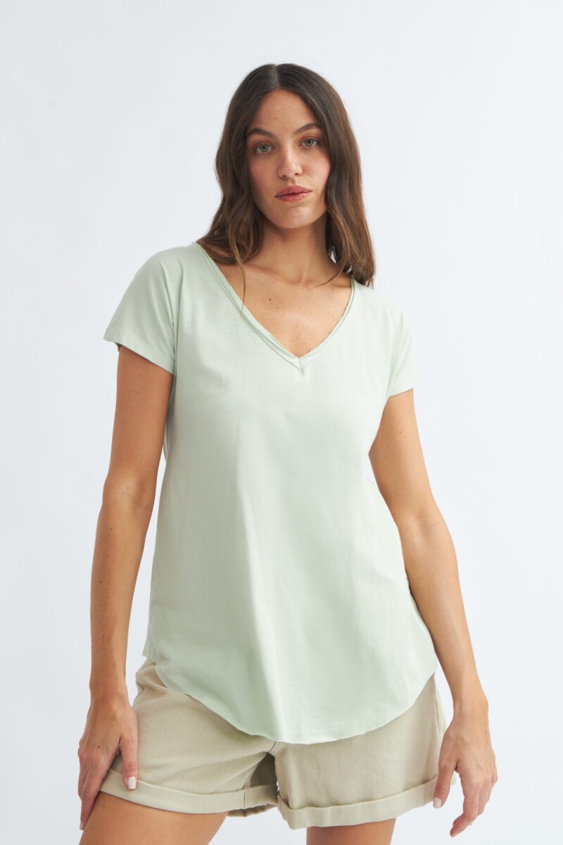 Remera escote en V - Menta 