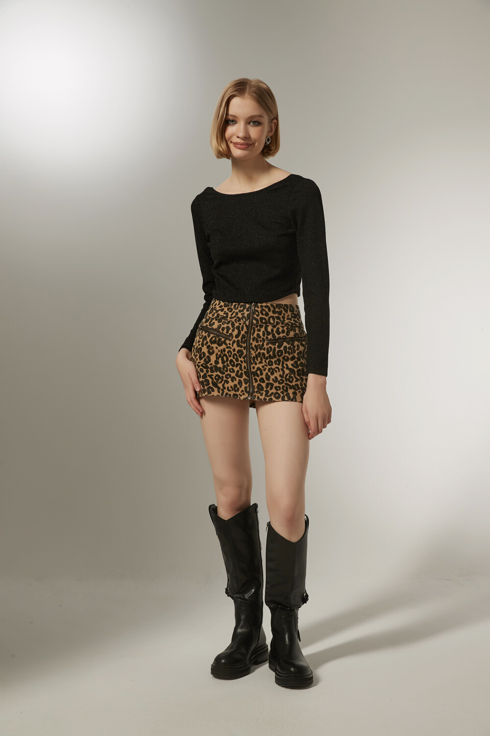 Tops Attusa Negro