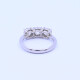 Anillo platino y 3 brillantes. Anillo platino y 3 brillantes.